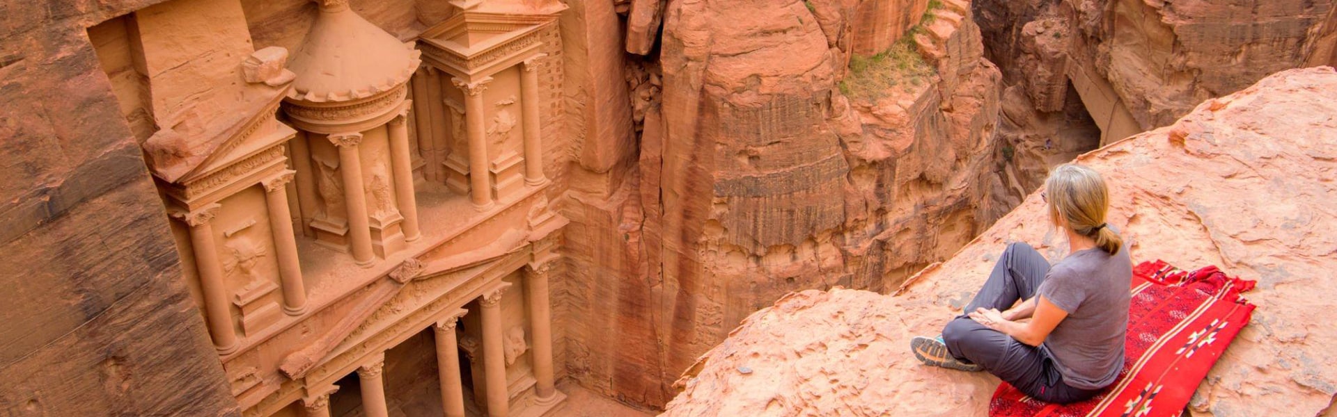 Petra Travel Guide